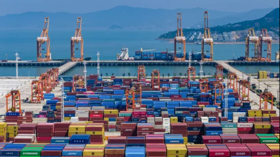 温州港状元岙港区新增两大泊位正式投运，，，，，，，年吞吐能力提升超百万标箱