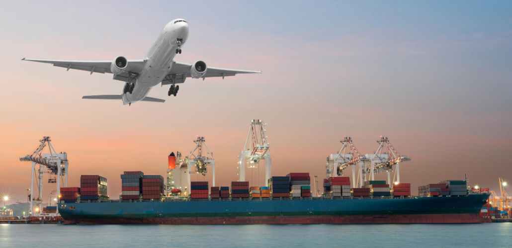 海运价钱已经回到疫情前水平，，，，，，，但空运用度仍比疫情前贵50%