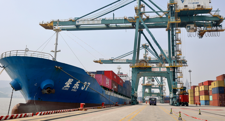 开通“福州至厦门”海运海峡快线，，，，，，，湖南推进“一江一湖四水”