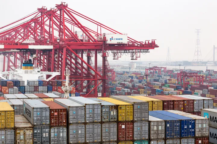 海运价钱再次下滑，，，，，旺季远景逐渐消逝