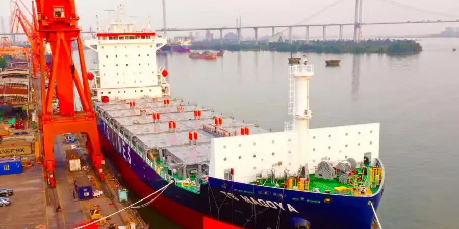 支线集装箱船老龄化凸显，，，，，，船东关注支线箱船时机