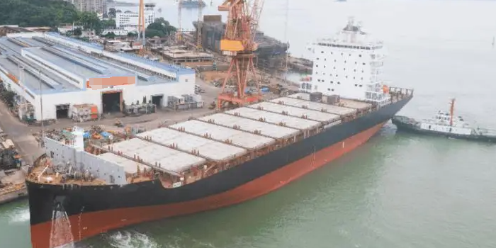 好新闻！厦船重工交付1800TEU集装箱船，，，，，，扬子江船业再获集装箱船订单